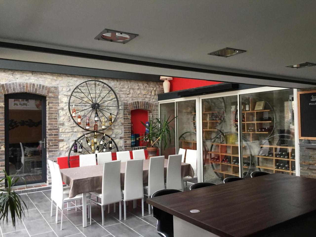 Le Rouge & Blanc Bed & Breakfast Saint-Maurice-le-Vieil ภายนอก รูปภาพ