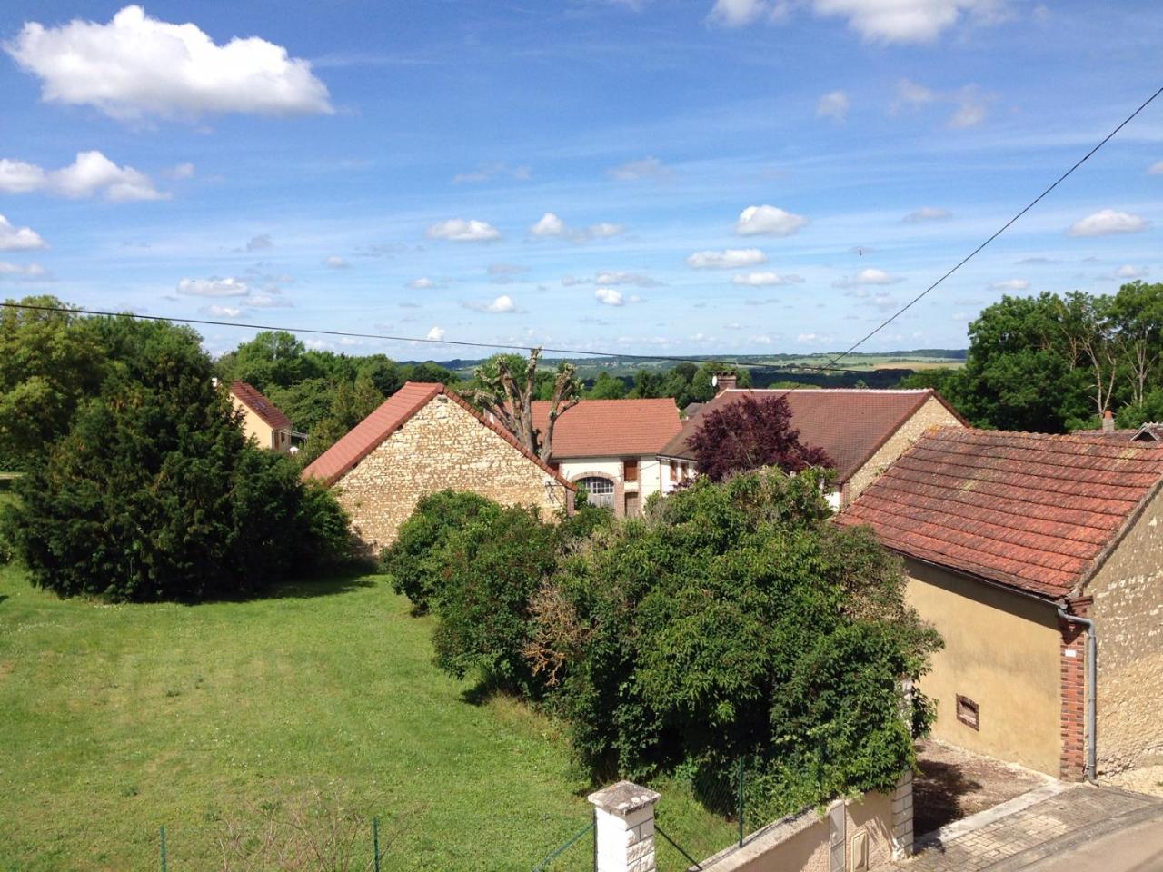 Le Rouge & Blanc Bed & Breakfast Saint-Maurice-le-Vieil ภายนอก รูปภาพ
